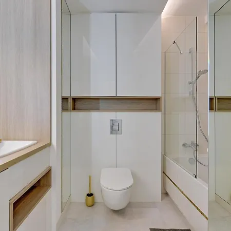 Cztery Oceany Studio1011 גדנסק