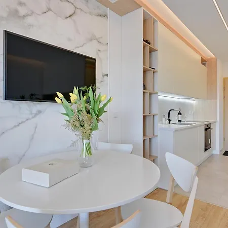 Cztery Oceany Studio1011 גדנסק